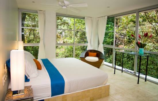 Casa Fantastica Upper Level Bedroom