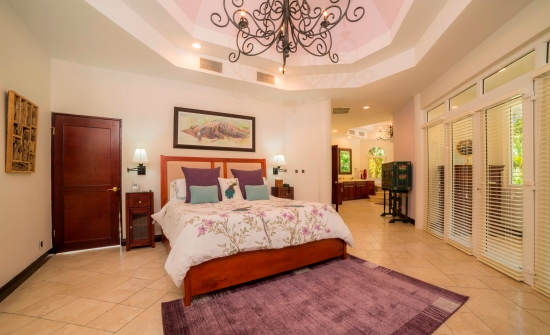 Casa Harmon bedroom