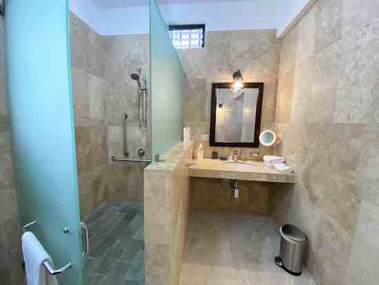 Deluxe Suite Paradise Hot Springs Thermal Resort