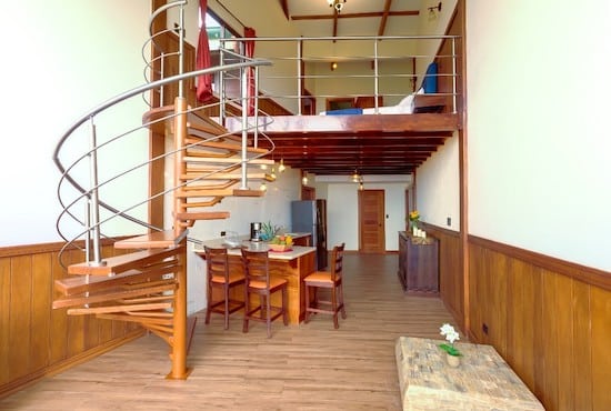 Family Suite guest room and dining room