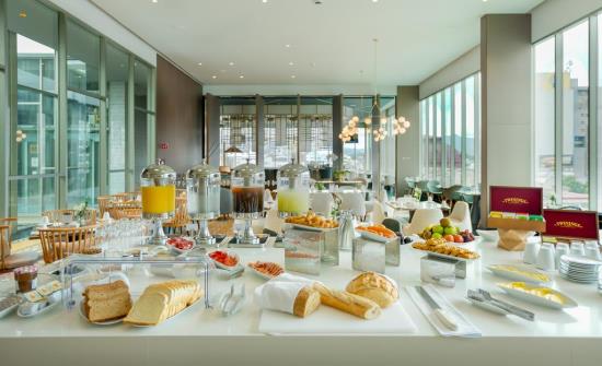 Gran Hotel Costa Rica breakfast buffet