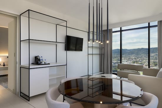 Hilton San Jose La Sabana Suite Interior