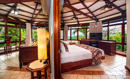 Maunaloa Villa Interior