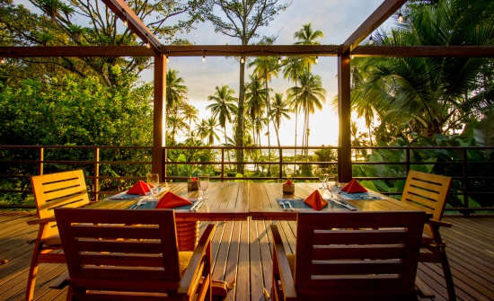 Playa Cativo Gazebo Sunset Bar
